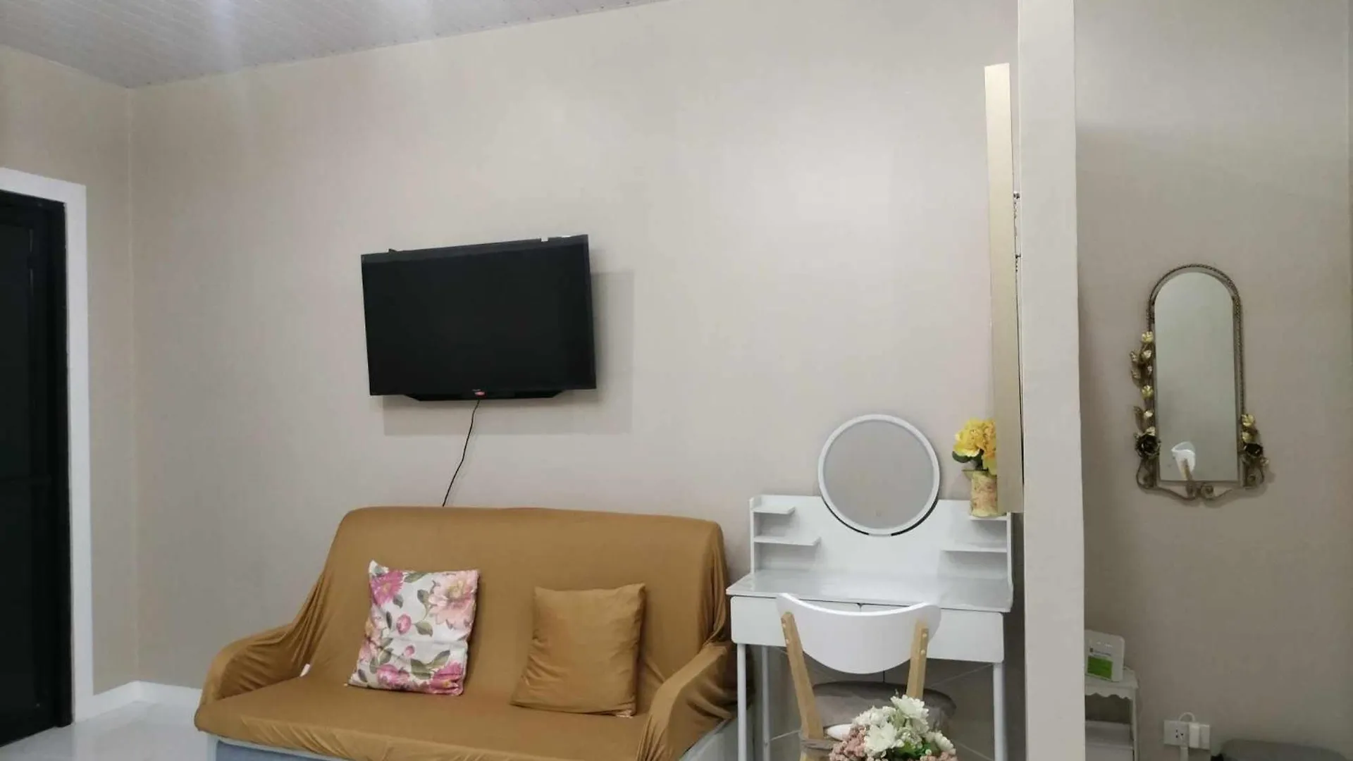 Quirino Hub Cozy Place With Wi-Fi And Netflix Davao City Lejlighedshotel